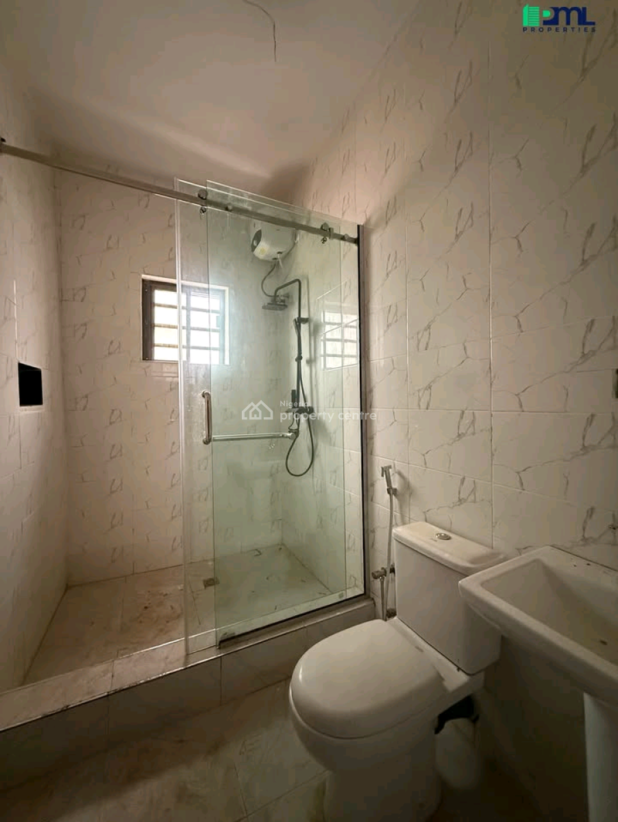 a Detached 4 Bedroom Duplex in Ibadan!!!  Location- Carlton, Kolapo Ishola Gra, Ibadan, Oyo, House for Sale