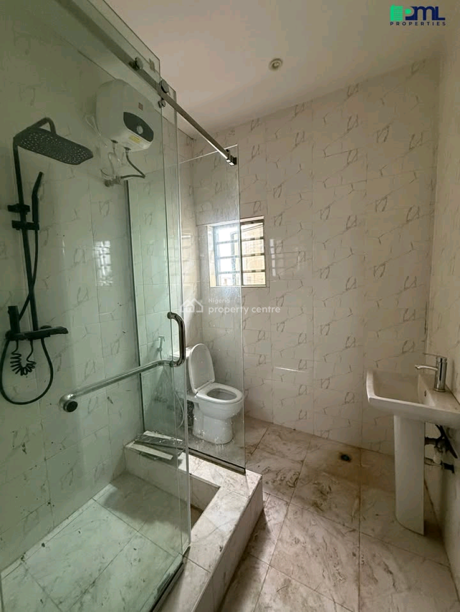 a Detached 4 Bedroom Duplex in Ibadan!!!  Location- Carlton, Kolapo Ishola Gra, Ibadan, Oyo, House for Sale