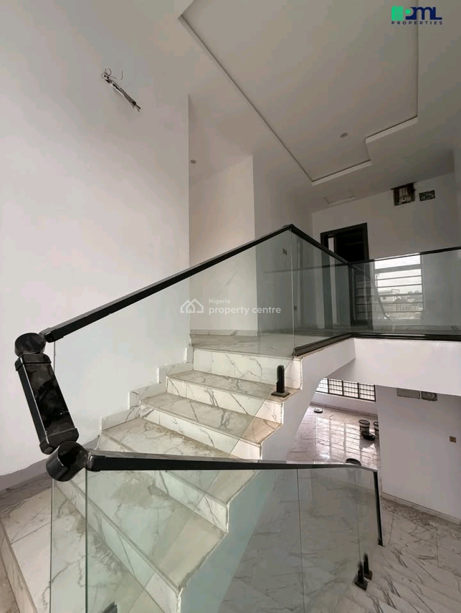 a Detached 4 Bedroom Duplex in Ibadan!!!  Location- Carlton, Kolapo Ishola Gra, Ibadan, Oyo, House for Sale