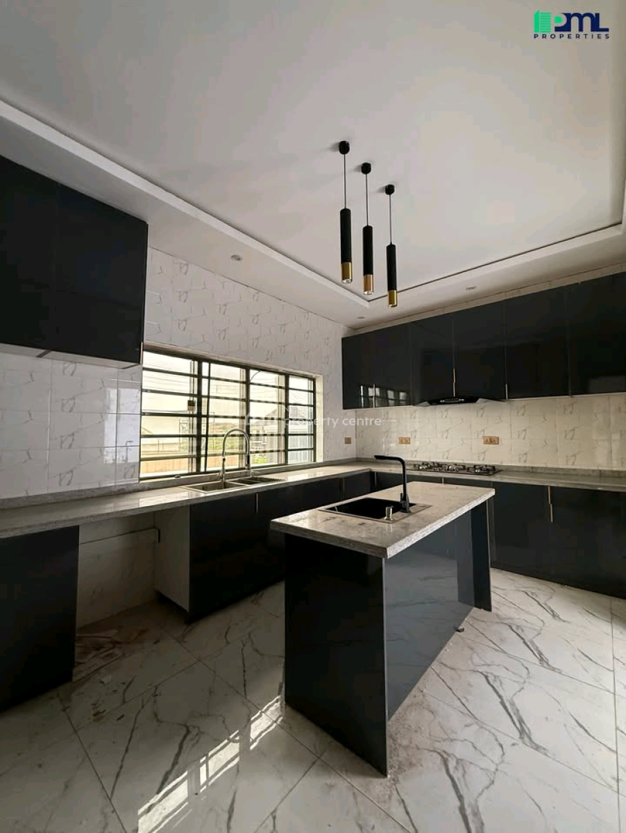 a Detached 4 Bedroom Duplex in Ibadan!!!  Location- Carlton, Kolapo Ishola Gra, Ibadan, Oyo, House for Sale
