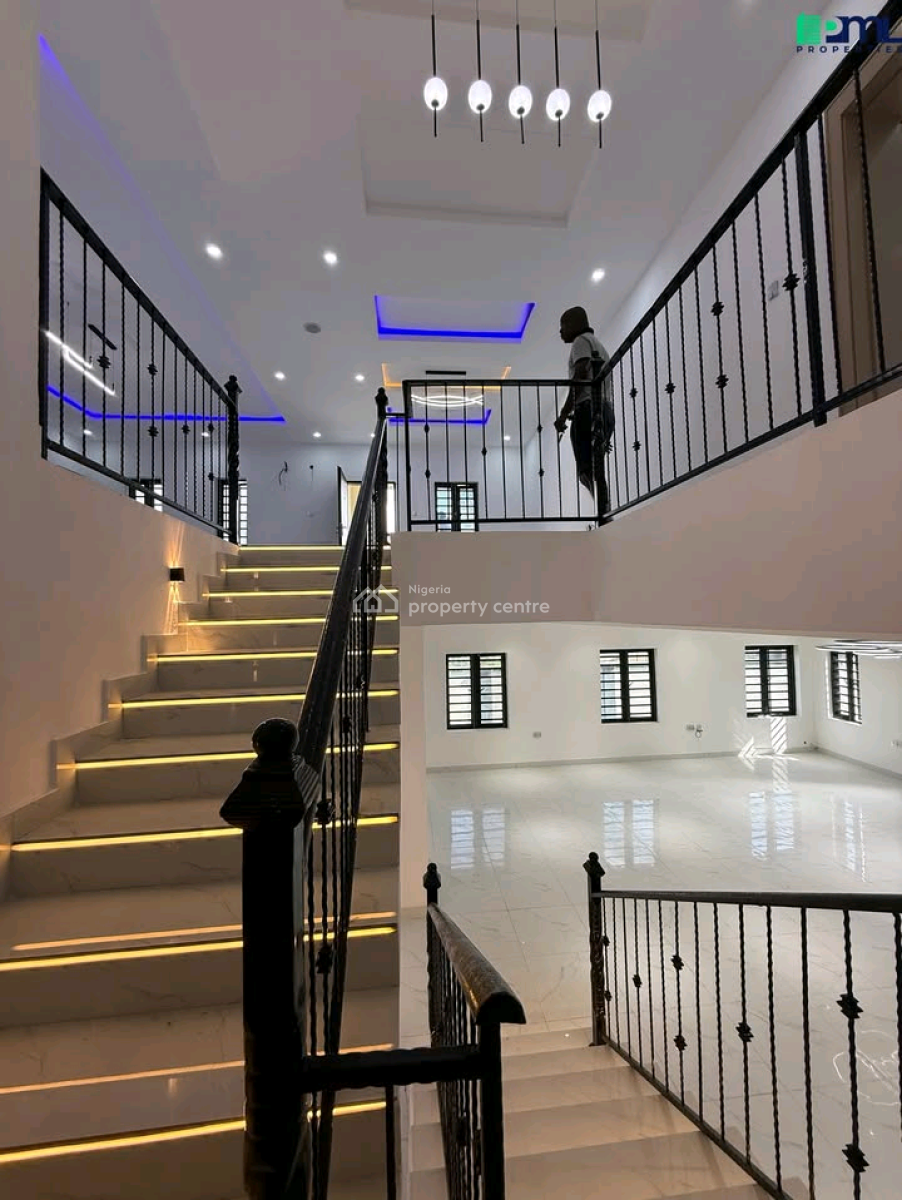 a Newly Built 5 Bedroom Detached Duplex+bq  in Ibadan!!!  Loc, Oluyole, Ibadan, Oyo, House for Sale