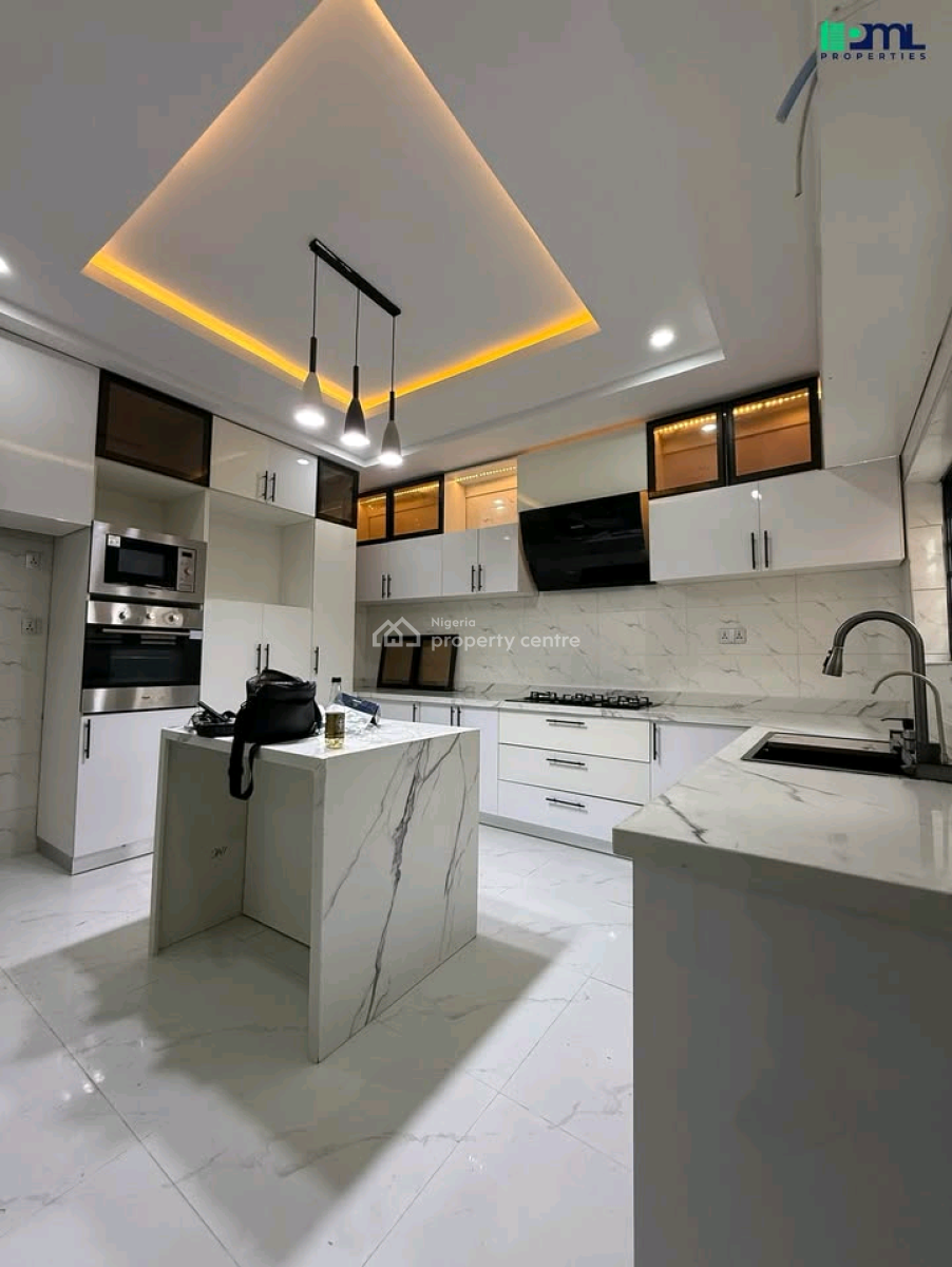Detached 4 Bedroom Duplex+bq Units  in Ibadan!!!  Location- St, Oluyole, Ibadan, Oyo, House for Sale