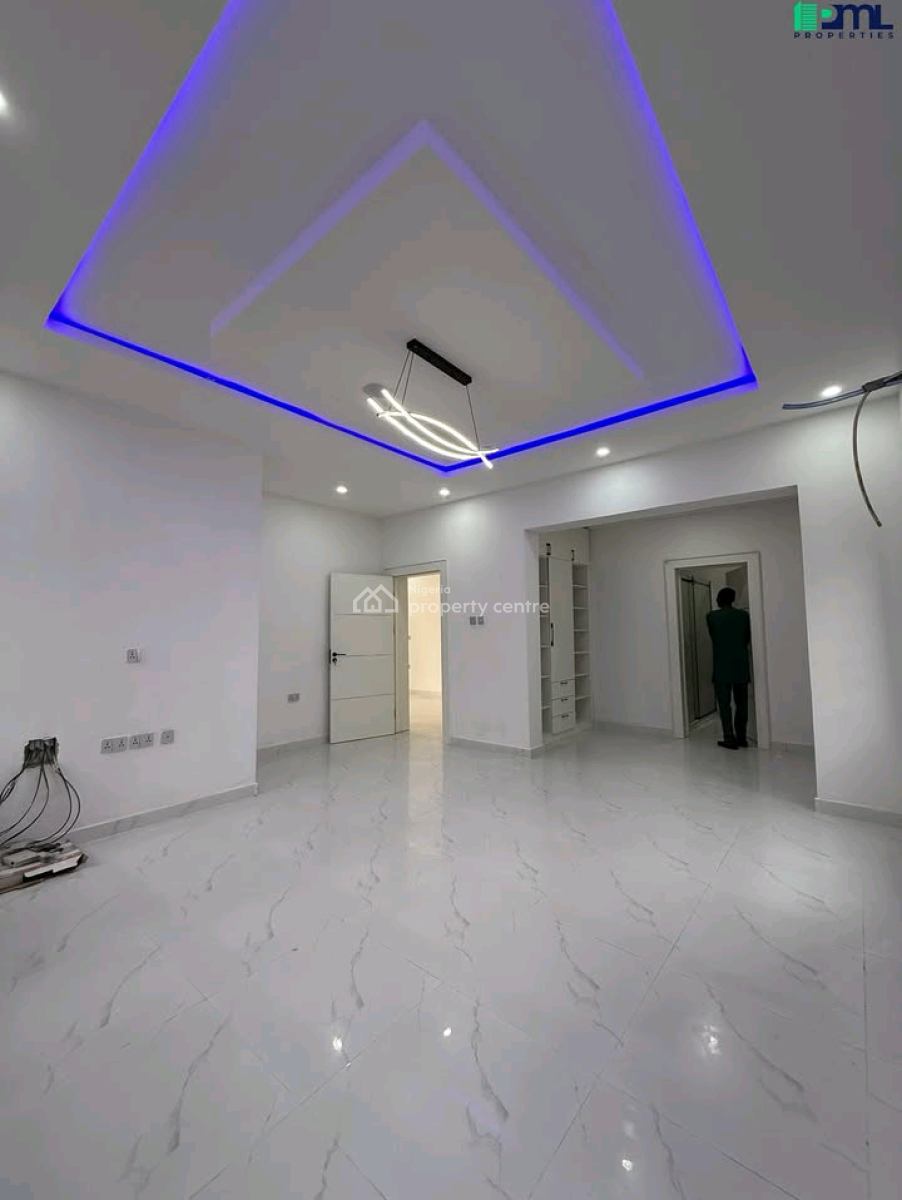 Detached 4 Bedroom Duplex+bq Units  in Ibadan!!!  Location- St, Oluyole, Ibadan, Oyo, House for Sale