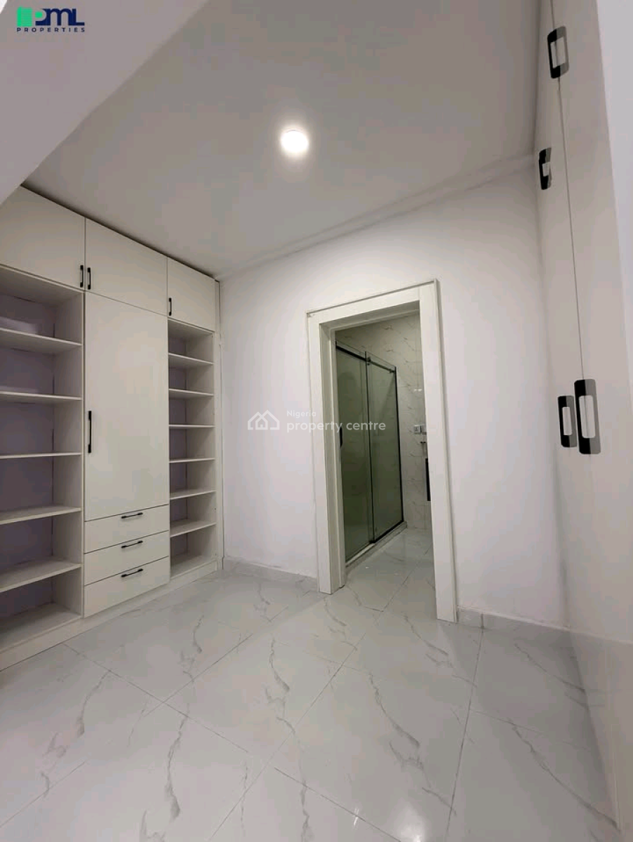 Detached 4 Bedroom Duplex+bq Units  in Ibadan!!!  Location- St, Oluyole, Ibadan, Oyo, House for Sale