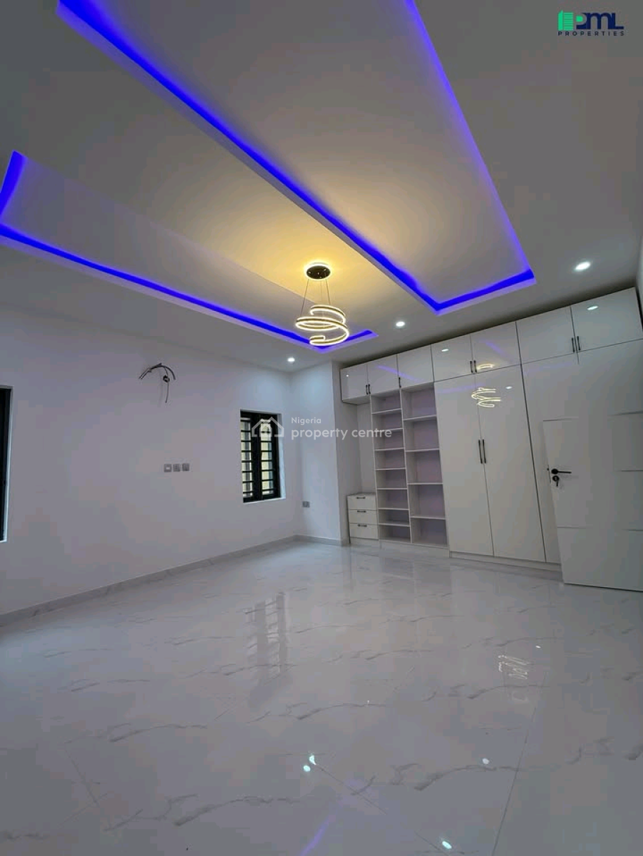 Detached 4 Bedroom Duplex+bq Units  in Ibadan!!!  Location- St, Oluyole, Ibadan, Oyo, House for Sale