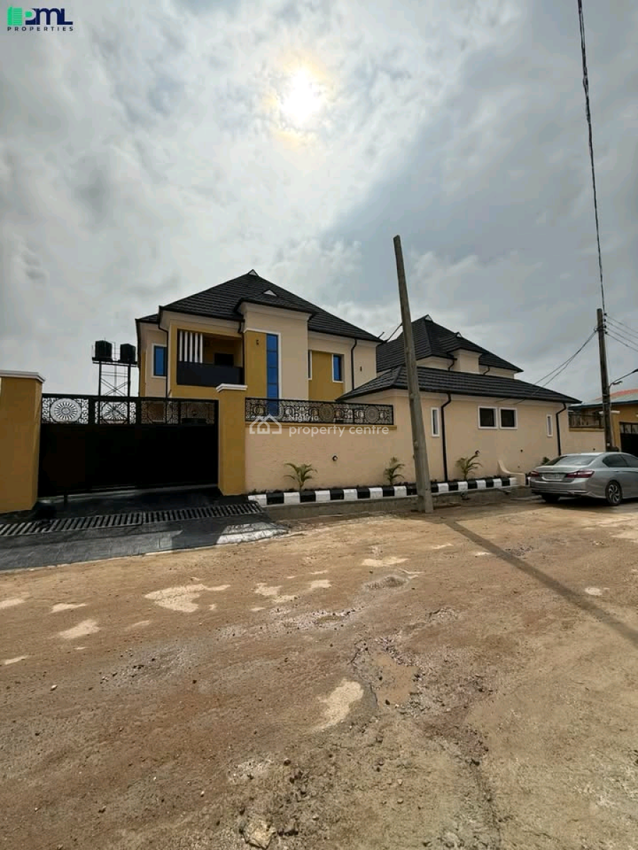 Detached 4 Bedroom Duplex+bq Units  in Ibadan!!!  Location- St, Oluyole, Ibadan, Oyo, House for Sale