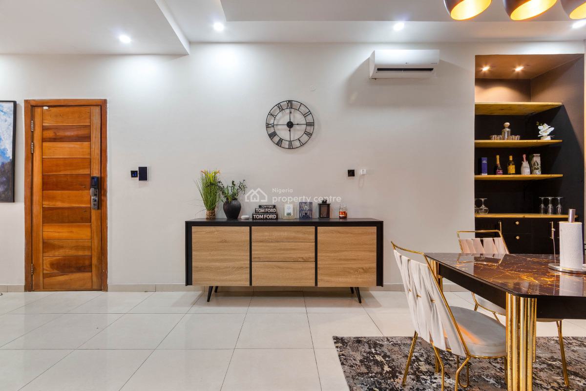 Lovely Two (2) Bedroom Apartment with Ps5 & Mini Wine Bar, Five Minutes Drive From Lekki Phase One, Ikate, Lekki, Lagos, Flat / Apartment Short Let
