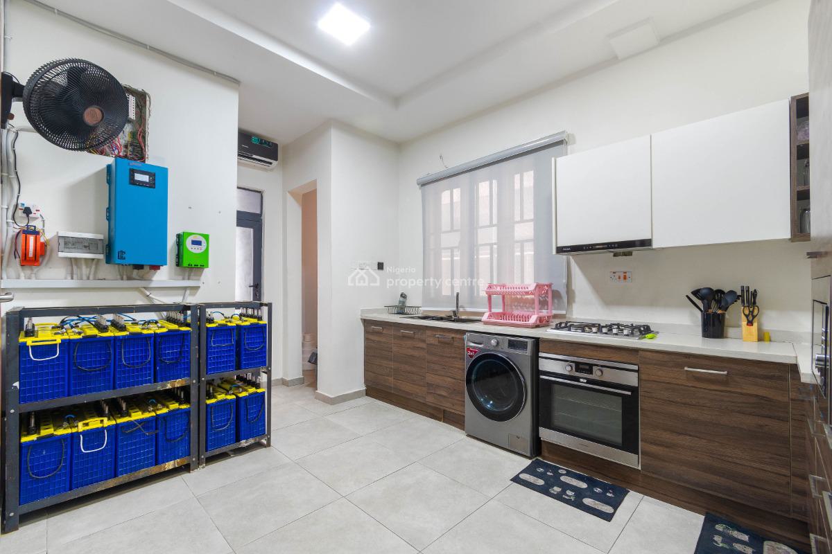 Lovely Two (2) Bedroom Apartment with Ps5 & Mini Wine Bar, Five Minutes Drive From Lekki Phase One, Ikate, Lekki, Lagos, Flat / Apartment Short Let