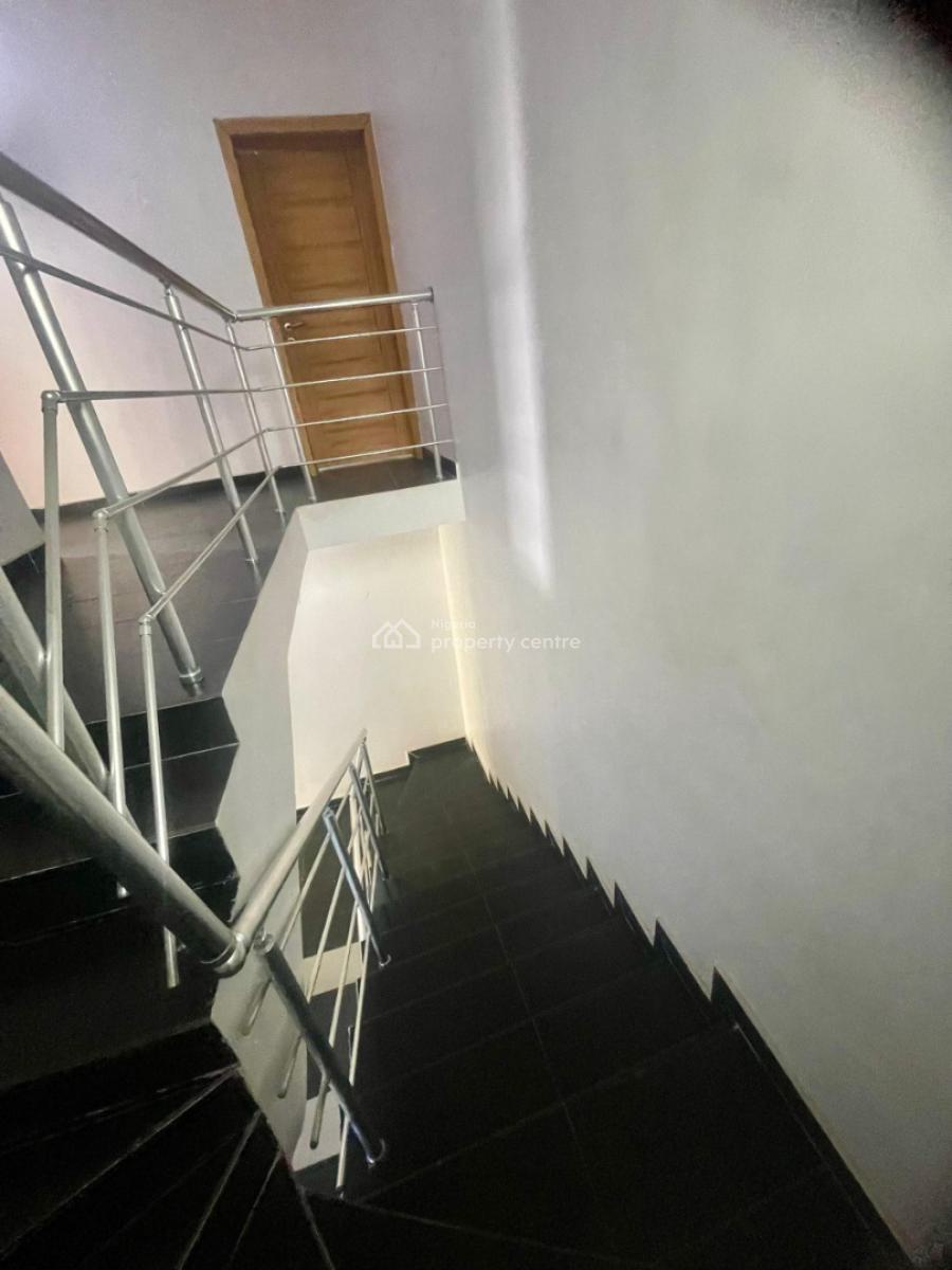 3 Bedroom Terraced Duplex with a Room Bq, Right Hand Side, Lekki Phase 1, Lekki, Lagos, Terraced Duplex for Sale