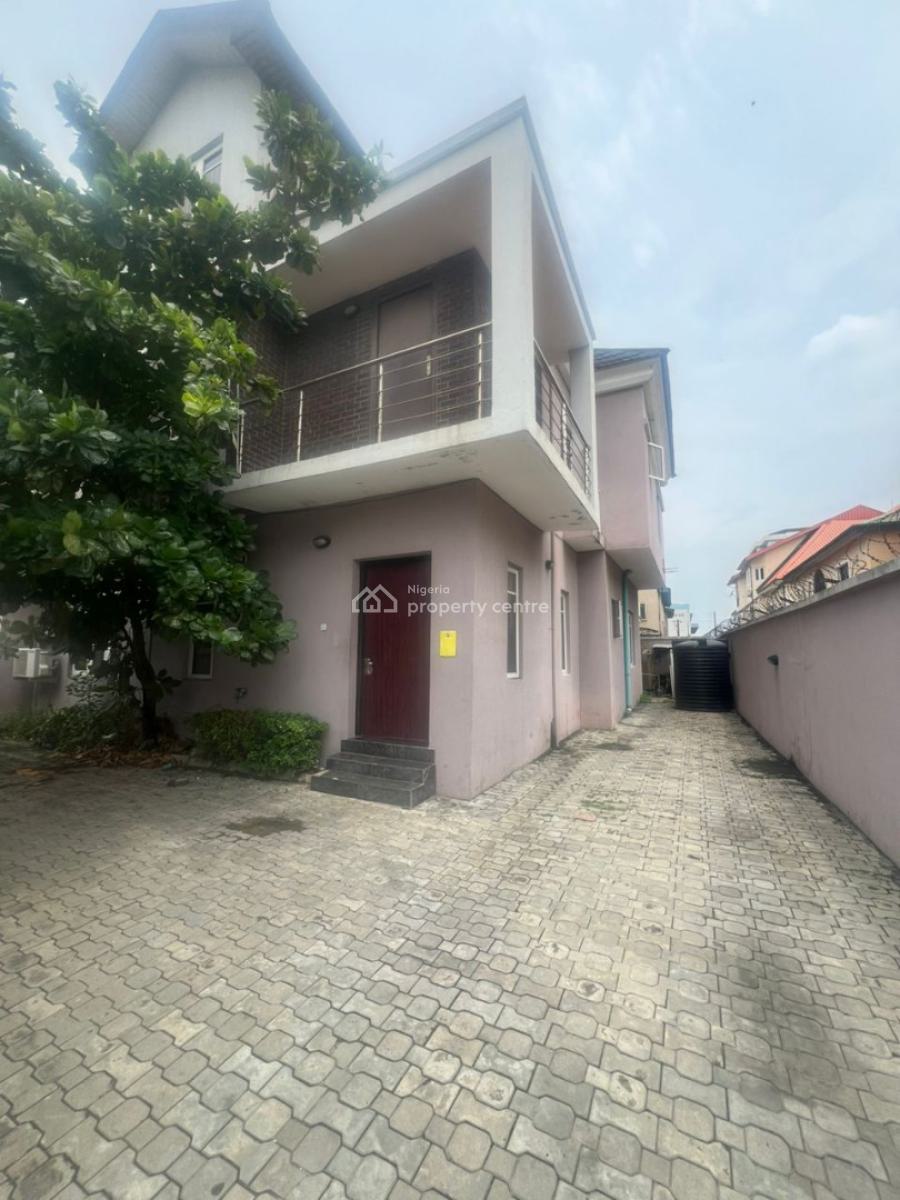 5bedroom Semi Detached House, Lekki Phase 1, Lekki, Lagos, Semi-detached Duplex for Rent