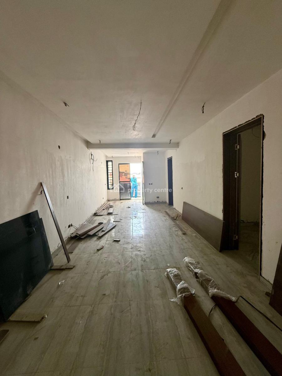 Spacious 2 Bedroom Apartment, Ologolo, Lekki, Lagos, Flat / Apartment for Sale