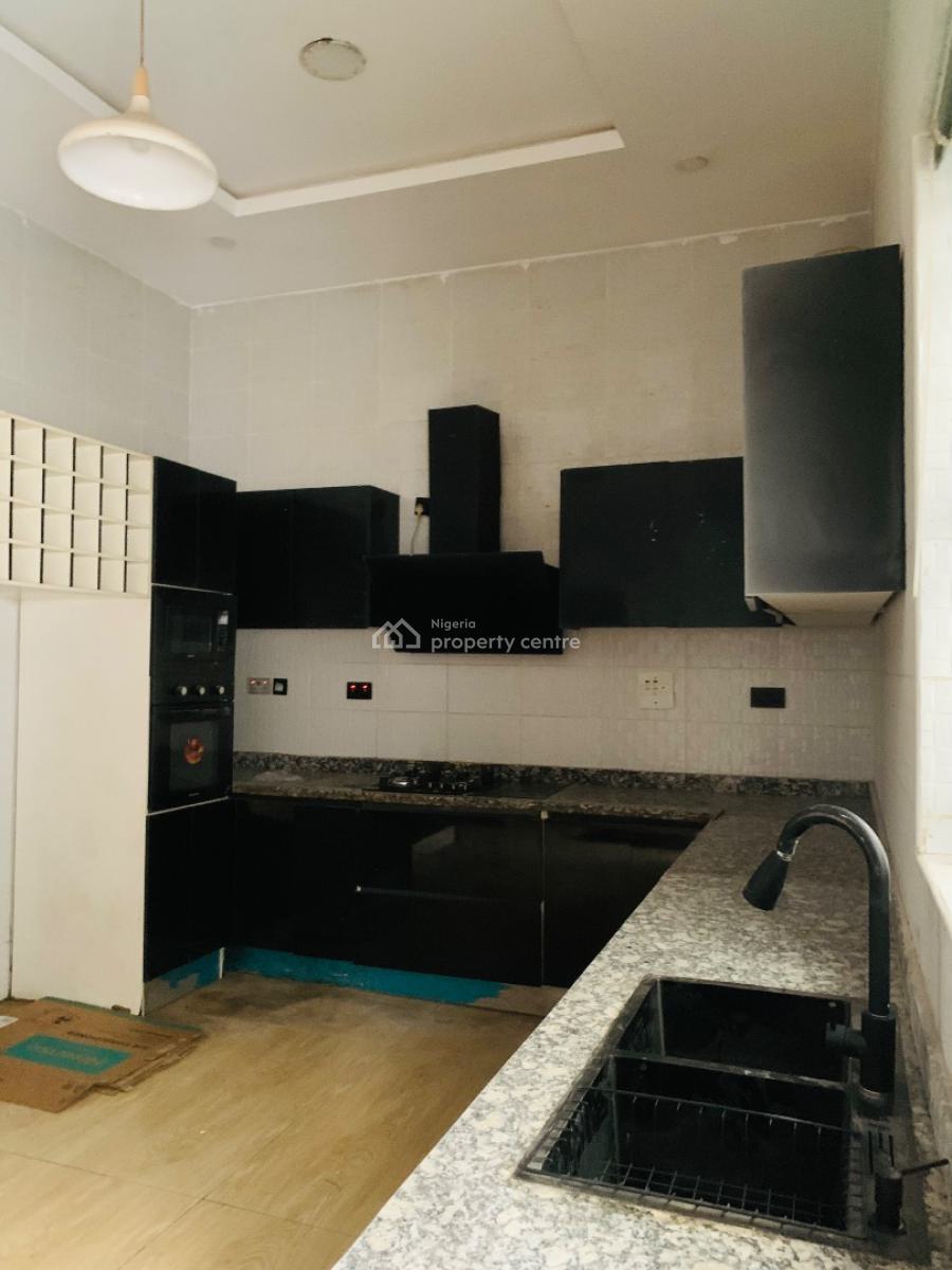 Spacious 5 Bedroom Fully Detached Duplex with Bq, Chevron, Lekki, Lagos, Detached Duplex for Sale