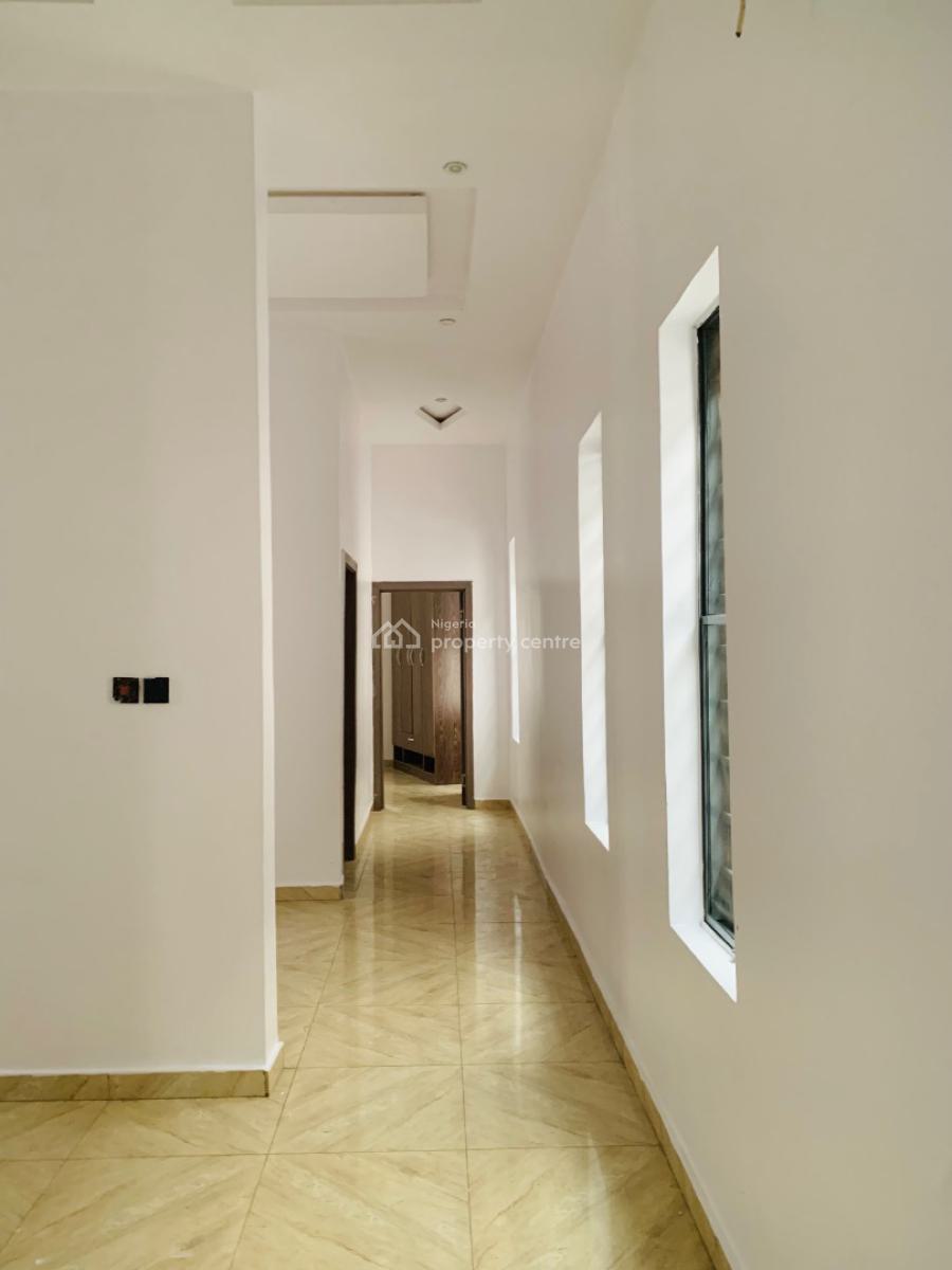Spacious 5 Bedroom Fully Detached Duplex with Bq, Chevron, Lekki, Lagos, Detached Duplex for Sale