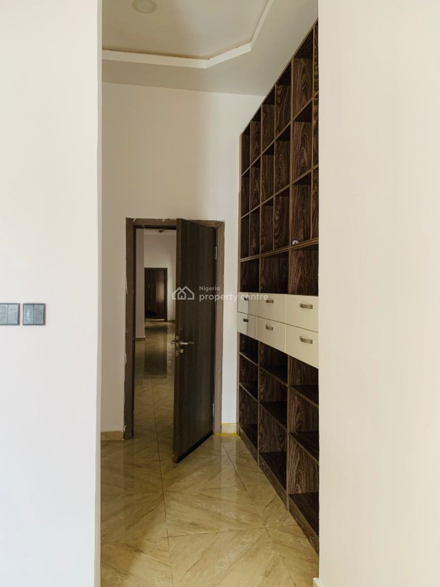 Spacious 5 Bedroom Fully Detached Duplex with Bq, Chevron, Lekki, Lagos, Detached Duplex for Sale