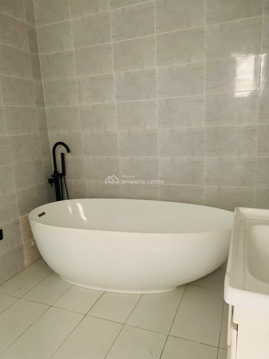 Spacious 5 Bedroom Fully Detached Duplex with Bq, Chevron, Lekki, Lagos, Detached Duplex for Sale