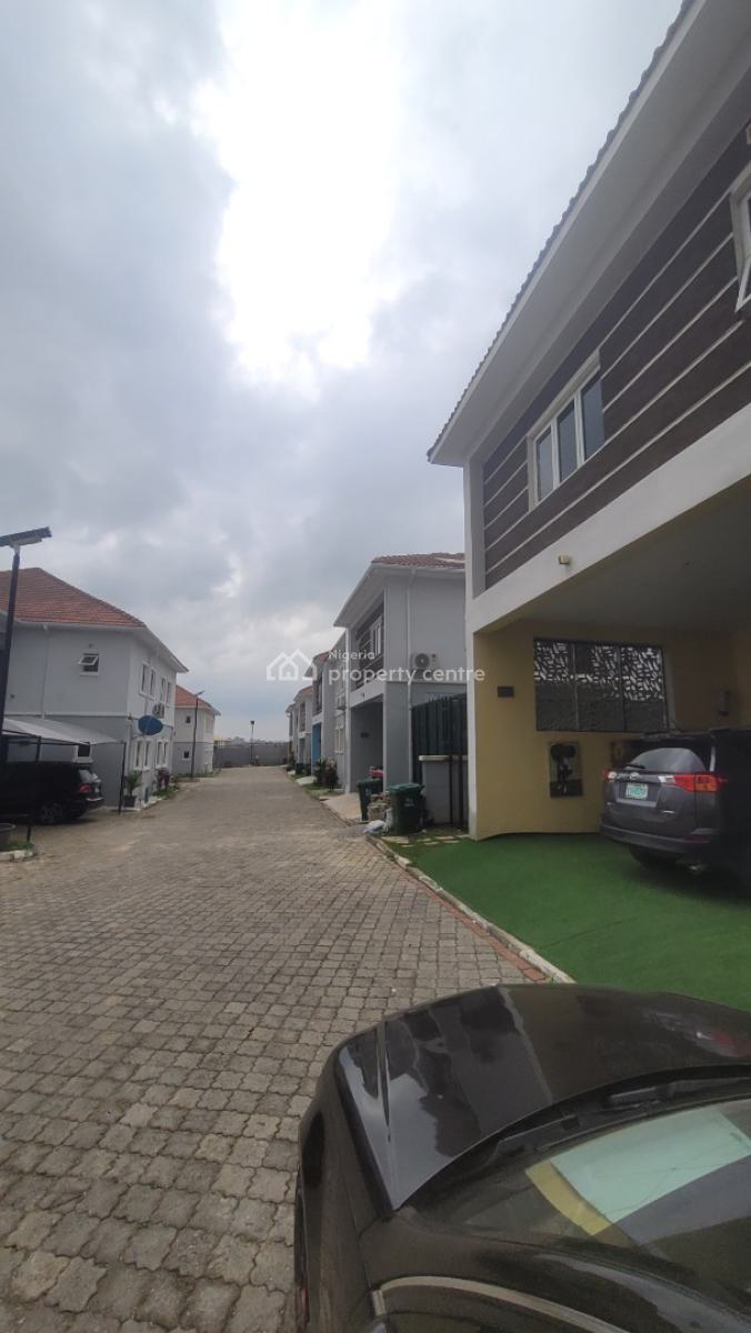 Luxury 4 Bedroom with Bq Tarred Road*, By Nizamiya Hospital, Idu Industrial, Abuja, Terraced Duplex for Rent