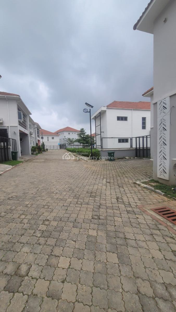 Luxury 4 Bedroom with Bq Tarred Road*, By Nizamiya Hospital, Idu Industrial, Abuja, Terraced Duplex for Rent
