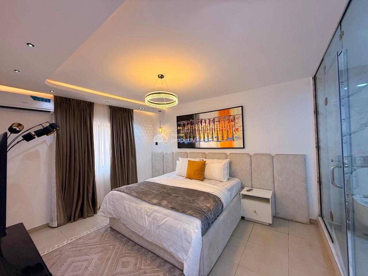️3  Bedroom Luxury Apartment Available for Booking From Today, Lekki Phase 1, Lekki, Lagos, Flat / Apartment Short Let