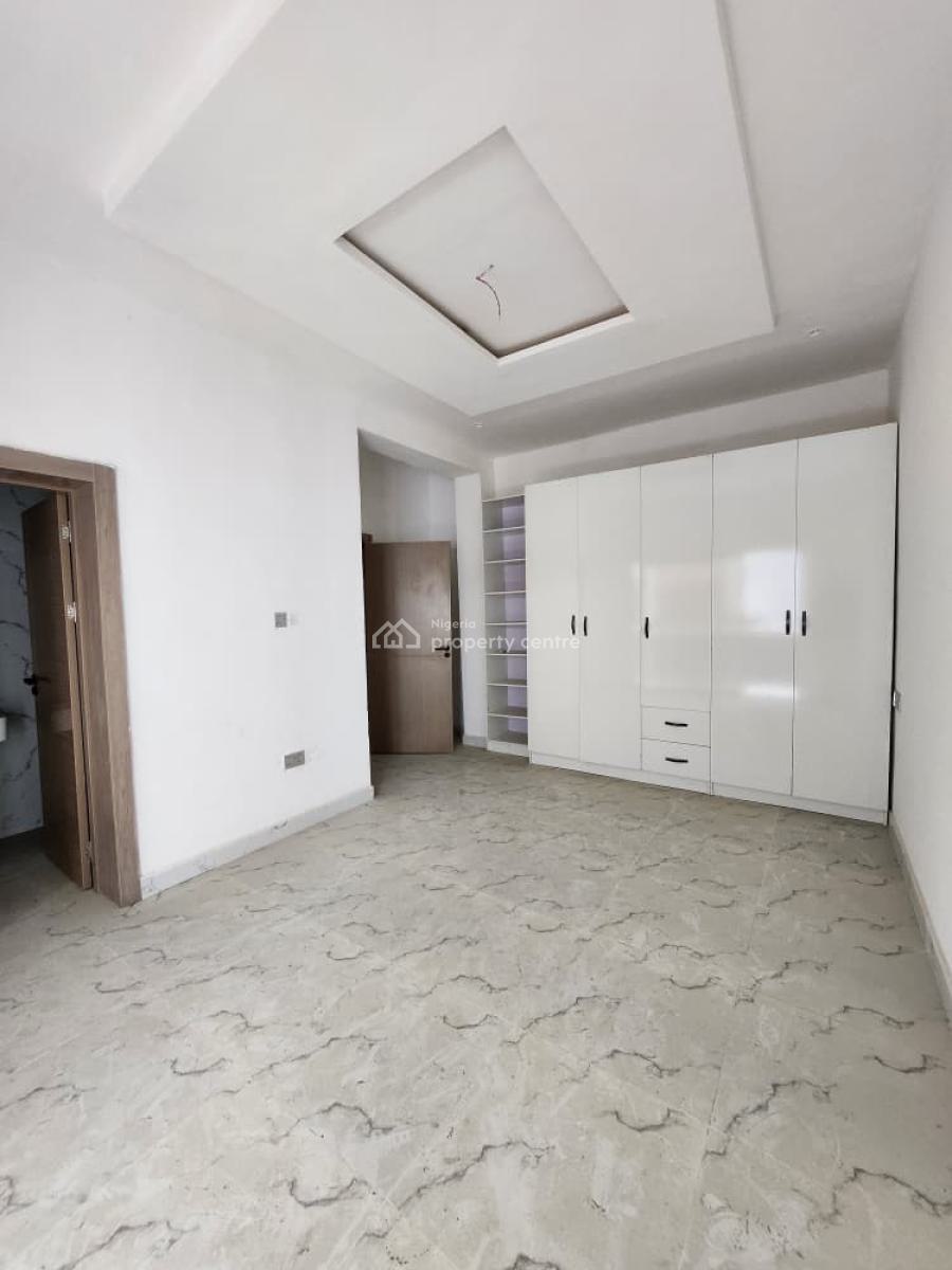Spaciously Built 2-bedroom, Ikate, Ikate, Lekki, Lagos, Flat / Apartment for Rent