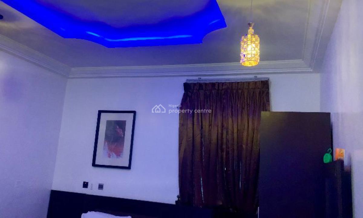 Mini Flat with Swimming Pool,luxury and Satisfaction, Ado, Ajah, Lagos, Mini Flat (room and Parlour) Short Let