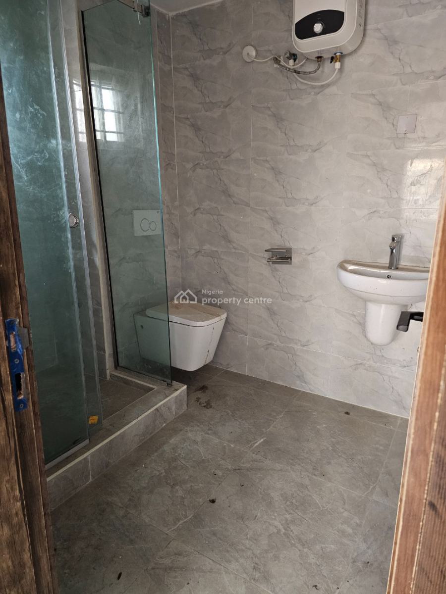 3 Bedrooms Flat with Bq, Lekki Phase 1, Lekki, Lagos, Flat / Apartment for Rent