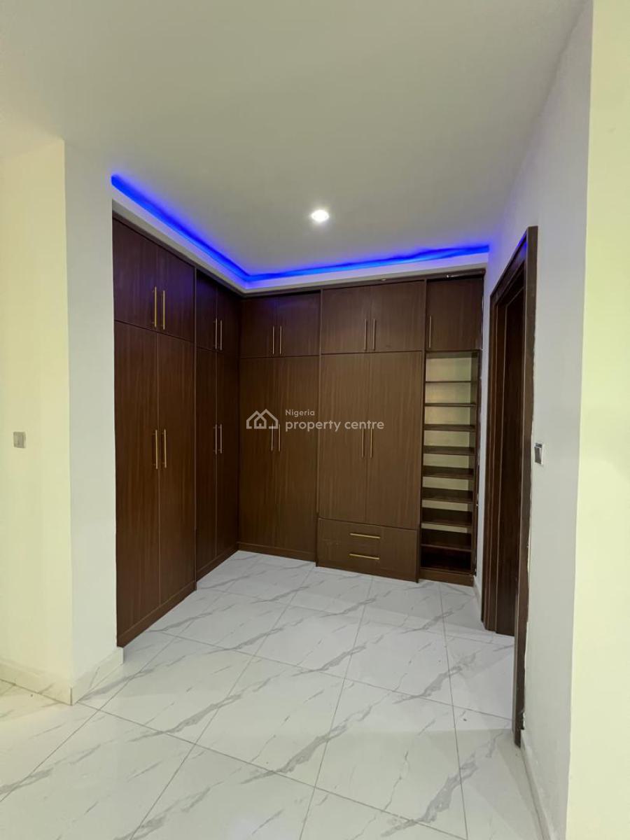Brand New Stunning 5bedrooms Semi-detached Duplex with a Room Bq, Off Adamu Alero Street, Guzape District, Abuja, Semi-detached Duplex for Rent
