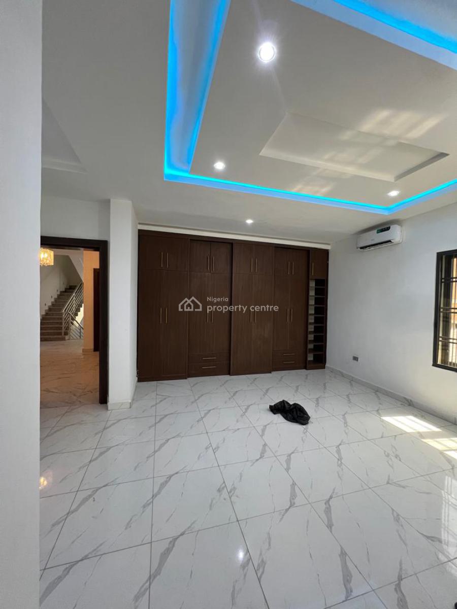 Brand New Stunning 5bedrooms Semi-detached Duplex with a Room Bq, Off Adamu Alero Street, Guzape District, Abuja, Semi-detached Duplex for Rent