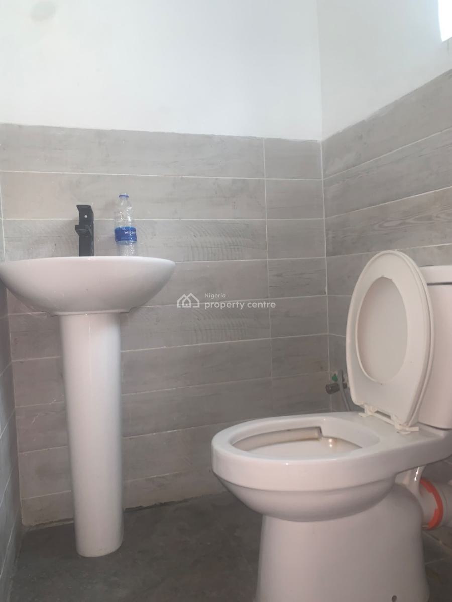 2 Bedroom Apartment, Ilasan, Ikate, Lekki, Lagos, Flat / Apartment for Rent