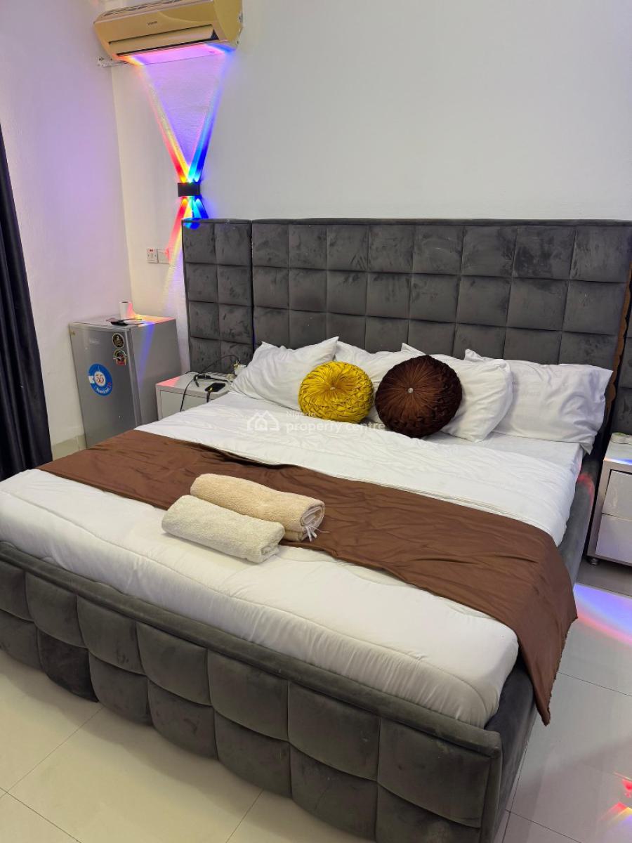 Luxury 3 Bedooms Apartment with Snookers and Other Great Amenities, Peace Estate, Clay Bus-stop, Oregun, Ikeja, Lagos, Flat / Apartment Short Let