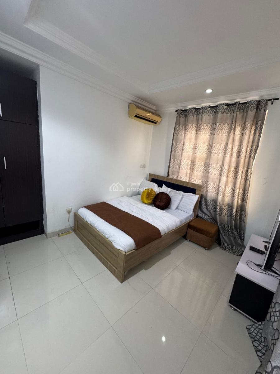 Luxury 3 Bedooms Apartment with Snookers and Other Great Amenities, Peace Estate, Clay Bus-stop, Oregun, Ikeja, Lagos, Flat / Apartment Short Let