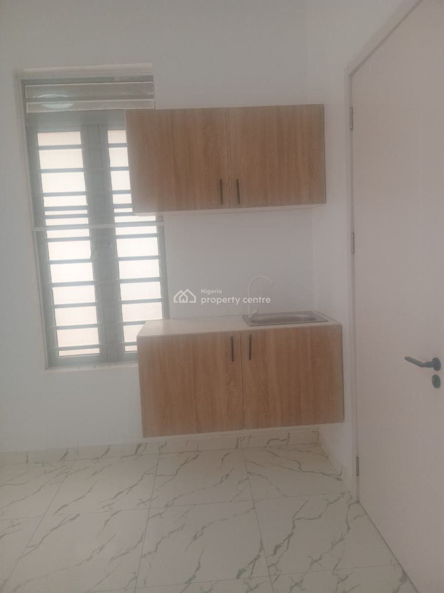 a Luxurious Masterbed with Studio Kitchen and Separate Prepaid Meter, Ikota Villa, Lekki, Lagos, Self Contain (single Rooms) for Rent