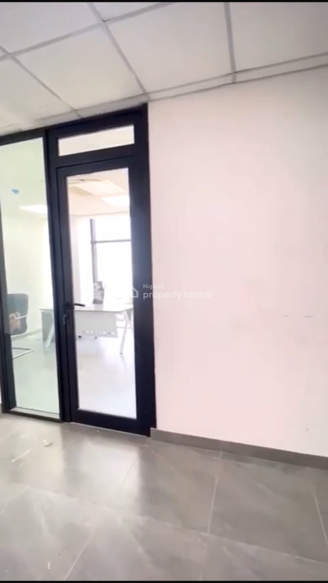 150sqm Open Plan Office Space on Ground Floor, Admiralty Way, Lekki Phase 1, Lekki, Lagos, Office Space for Rent