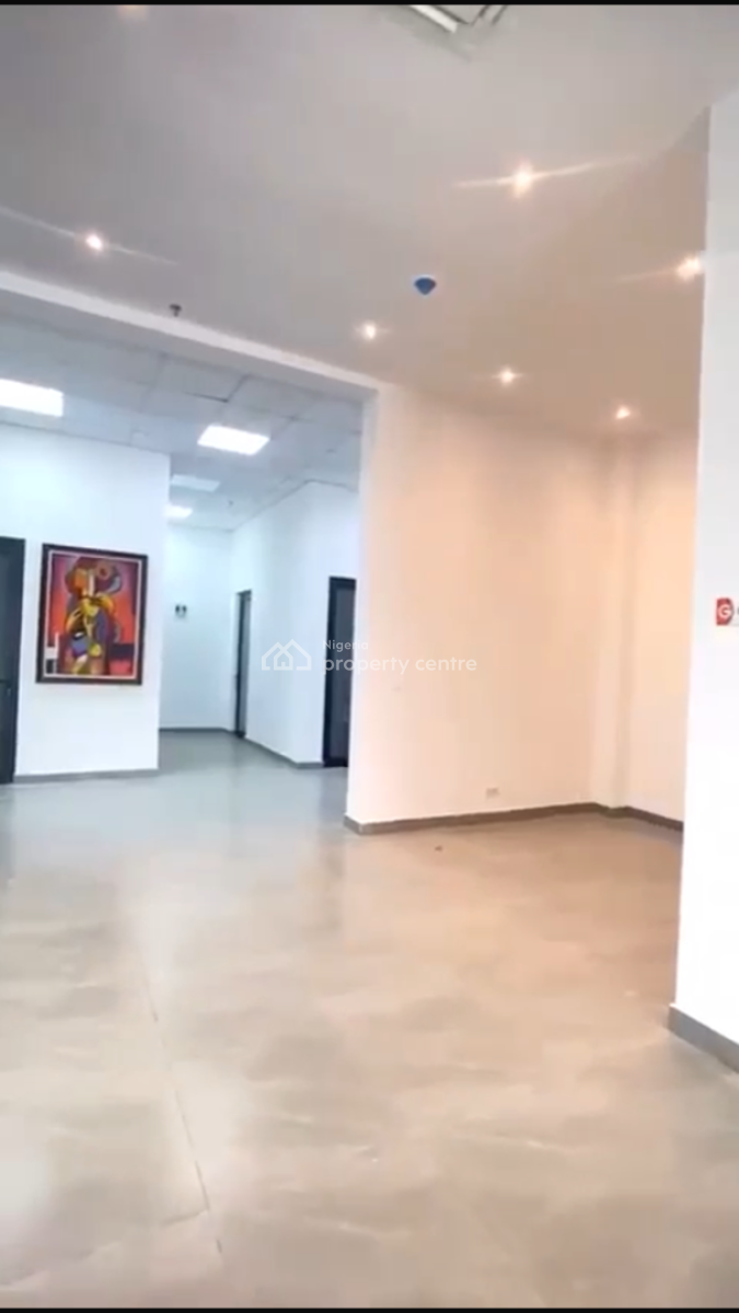 150sqm Open Plan Office Space on Ground Floor, Admiralty Way, Lekki Phase 1, Lekki, Lagos, Office Space for Rent