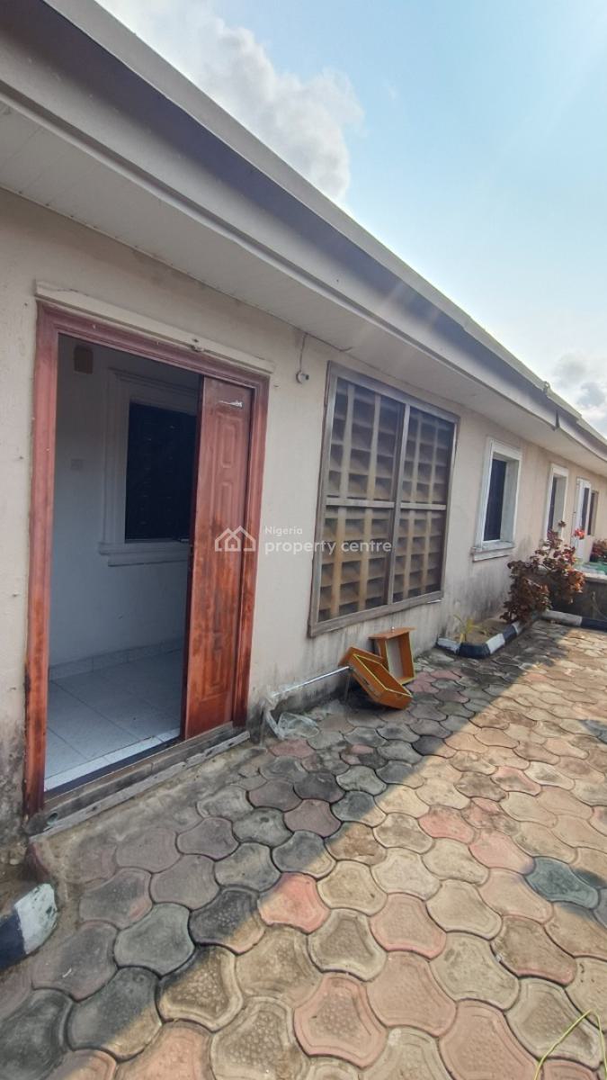 Service Mini Flat, Emerald Estate, Ilaje, Ajah, Lagos, Mini Flat (room and Parlour) for Rent
