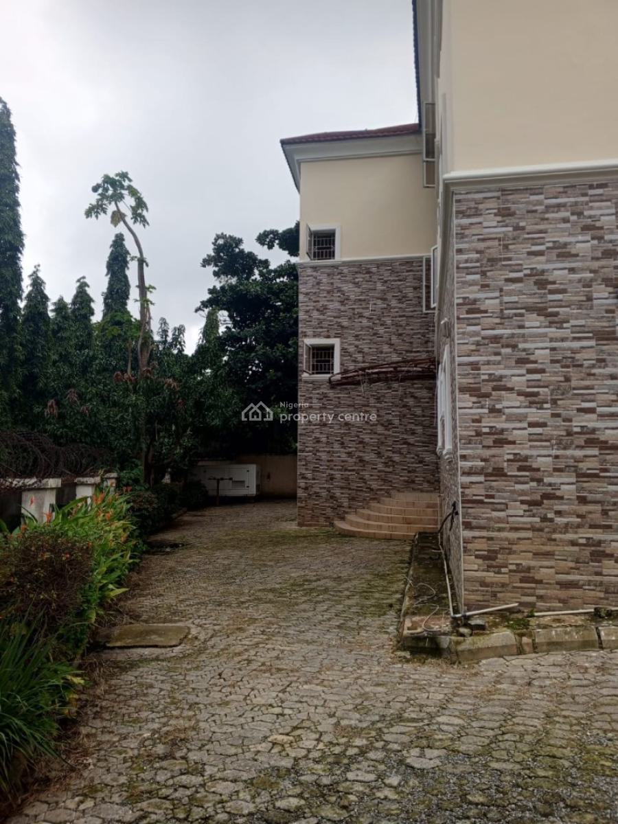 Excellent Spacious 3 Bedroom Service Apartment, Zone 1, Wuse, Abuja, Flat / Apartment for Rent