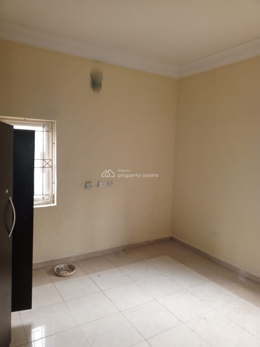Excellent Spacious 3 Bedroom Service Apartment, Zone 1, Wuse, Abuja, Flat / Apartment for Rent