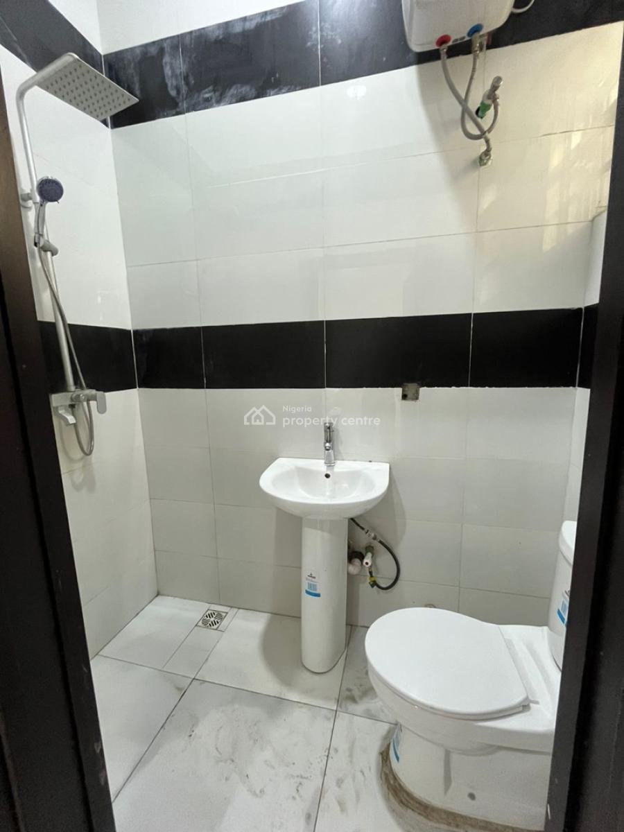 Single Room Shared Apartment..3 Month Only, Thomas Estate, Ajah, Lagos, Flat / Apartment for Rent