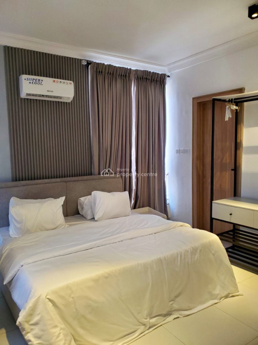 Luxury & Cozy 2 Bedroom with Swimming Pool, Ikoyi, Lagos, Flat / Apartment Short Let