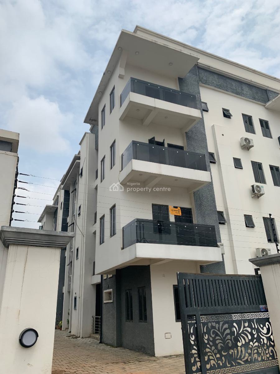 U.a.e Standard 3 Bedroom with a Bq, Gilmore, Jahi, Abuja, Flat / Apartment for Rent