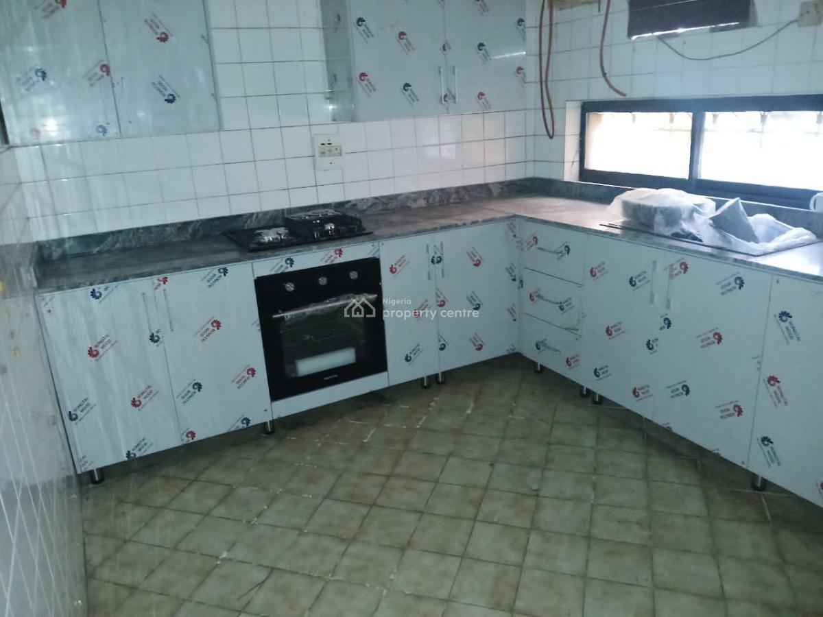 3 Bedroom Flat with a Room Bq on The Ground Floor, Abacha Estate, Ikoyi, Lagos, Flat / Apartment for Rent