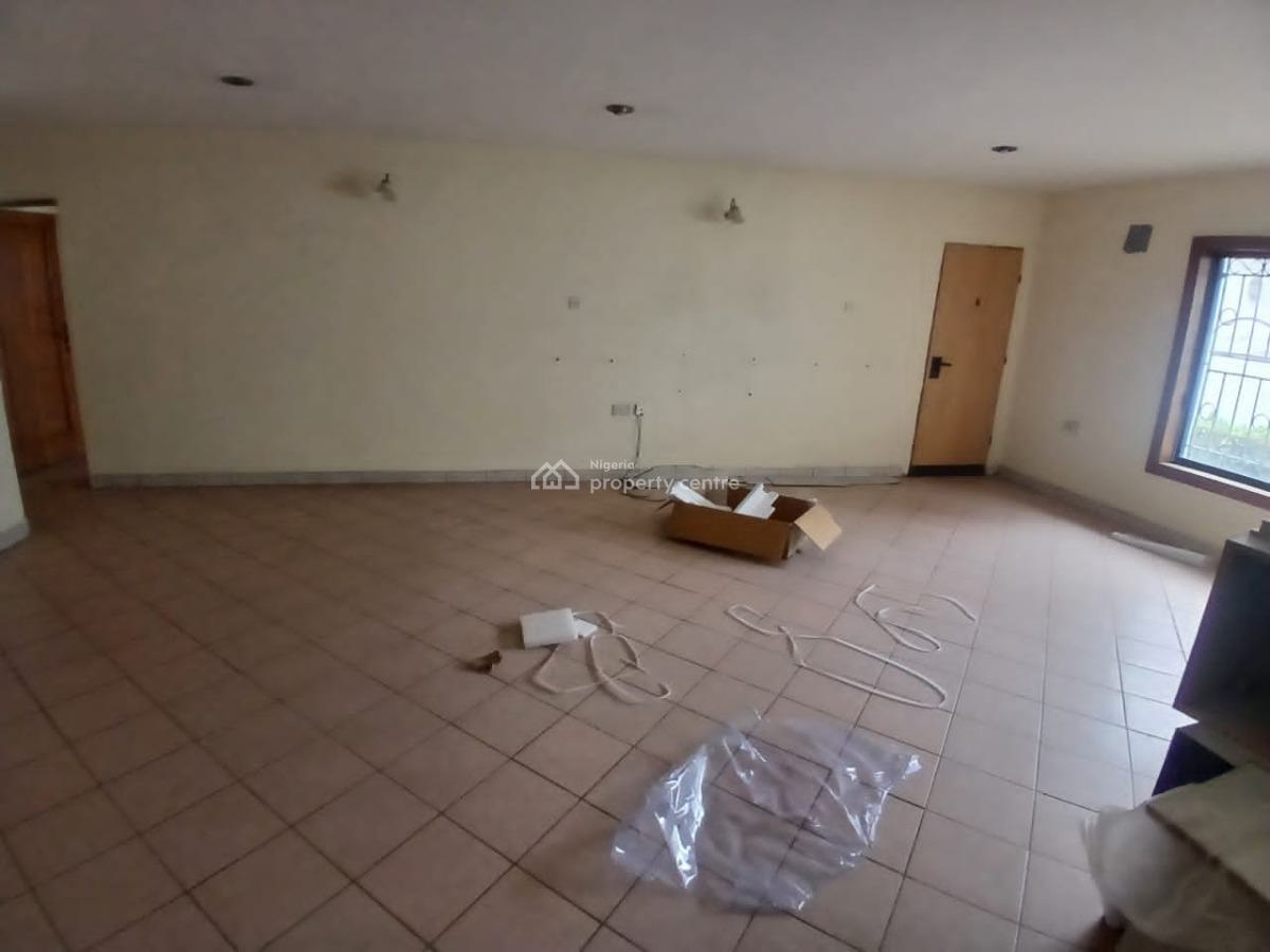 3 Bedroom Flat with a Room Bq on The Ground Floor, Abacha Estate, Ikoyi, Lagos, Flat / Apartment for Rent