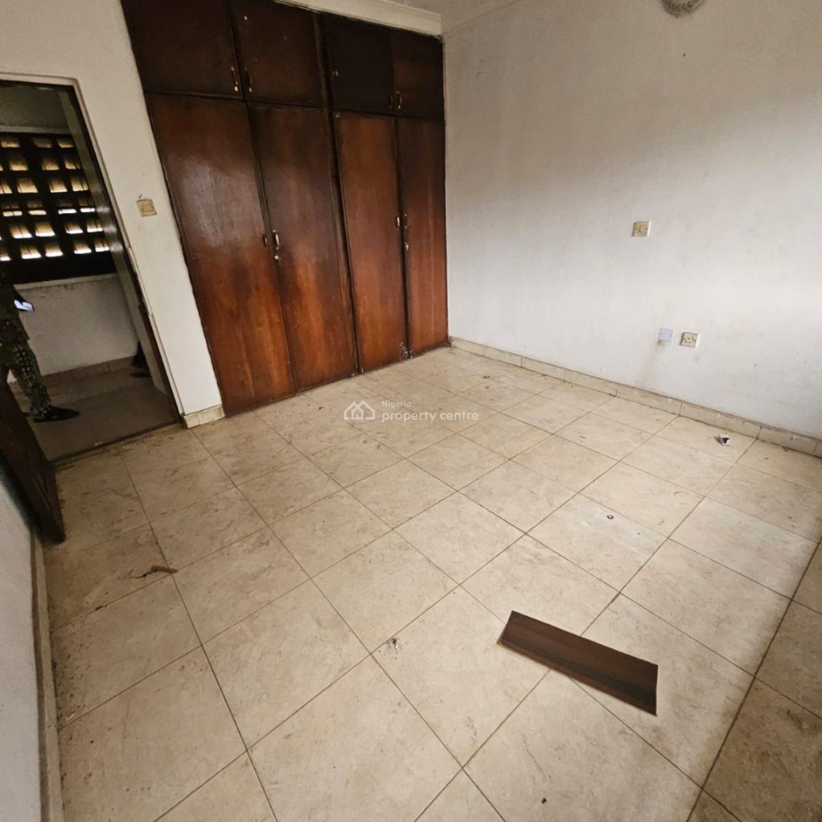 Spacious 2 Bedroom Apartment, Gra Phase 2, Magodo, Lagos, Flat / Apartment for Rent