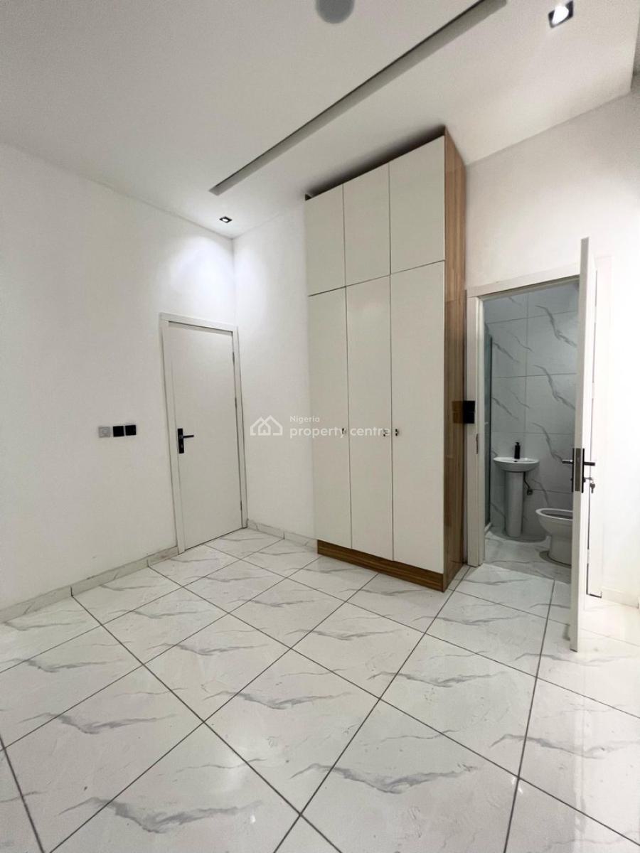 5 Bedrooms Fully-detached Duplex with Bq, Ajah, Lagos, Detached Duplex for Sale