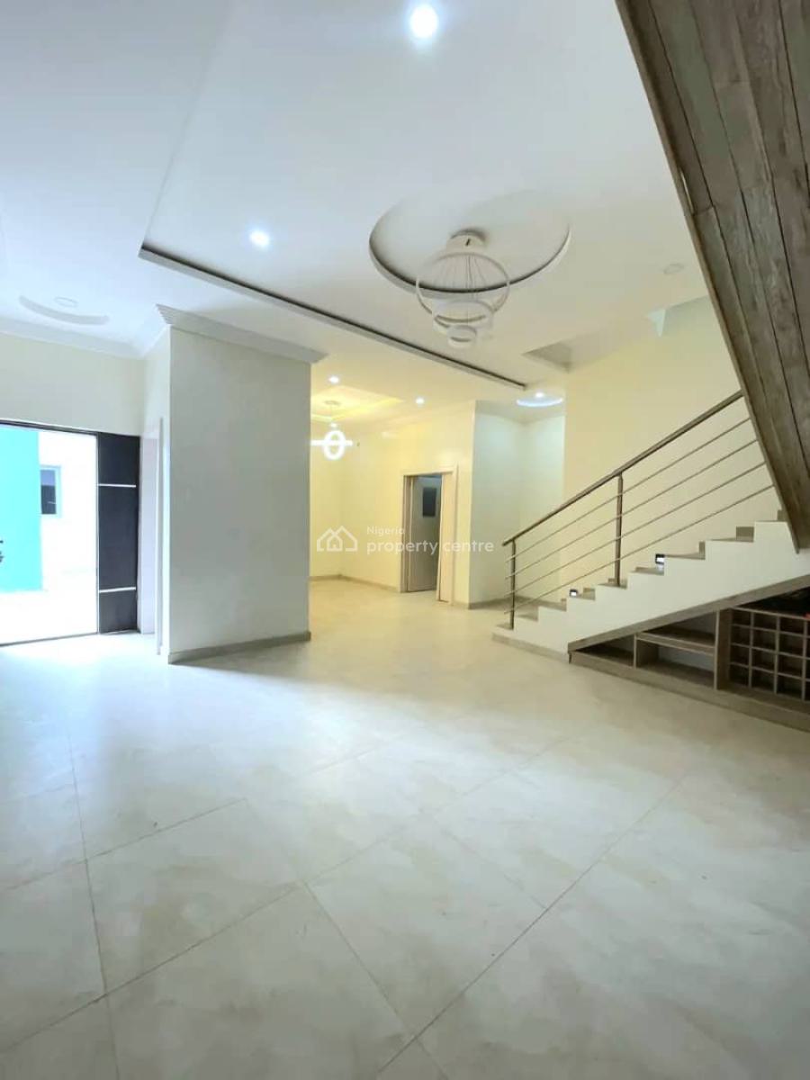 Spacious 4 Bedroom Semi Detached Duplex, Ologolo, Lekki, Lagos, Semi-detached Duplex for Sale