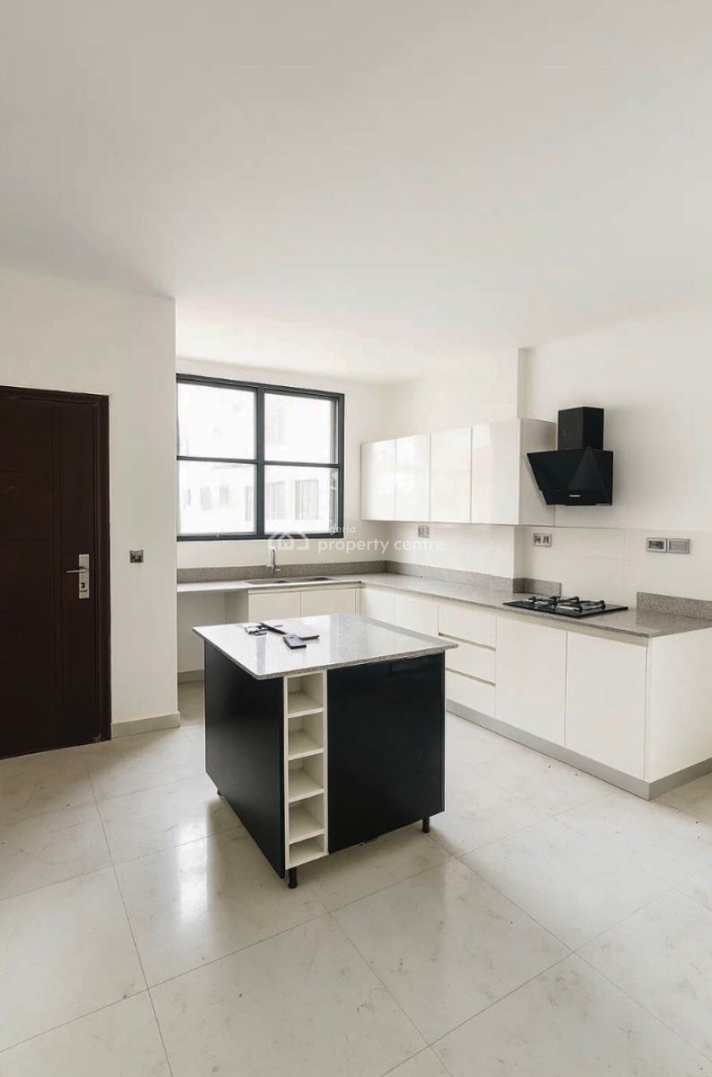 Art Deco 2 Bedroom Maisonette in a Quiet Corner, Off Freedom Way, Lekki Phase 1, Lekki, Lagos, Flat / Apartment for Rent