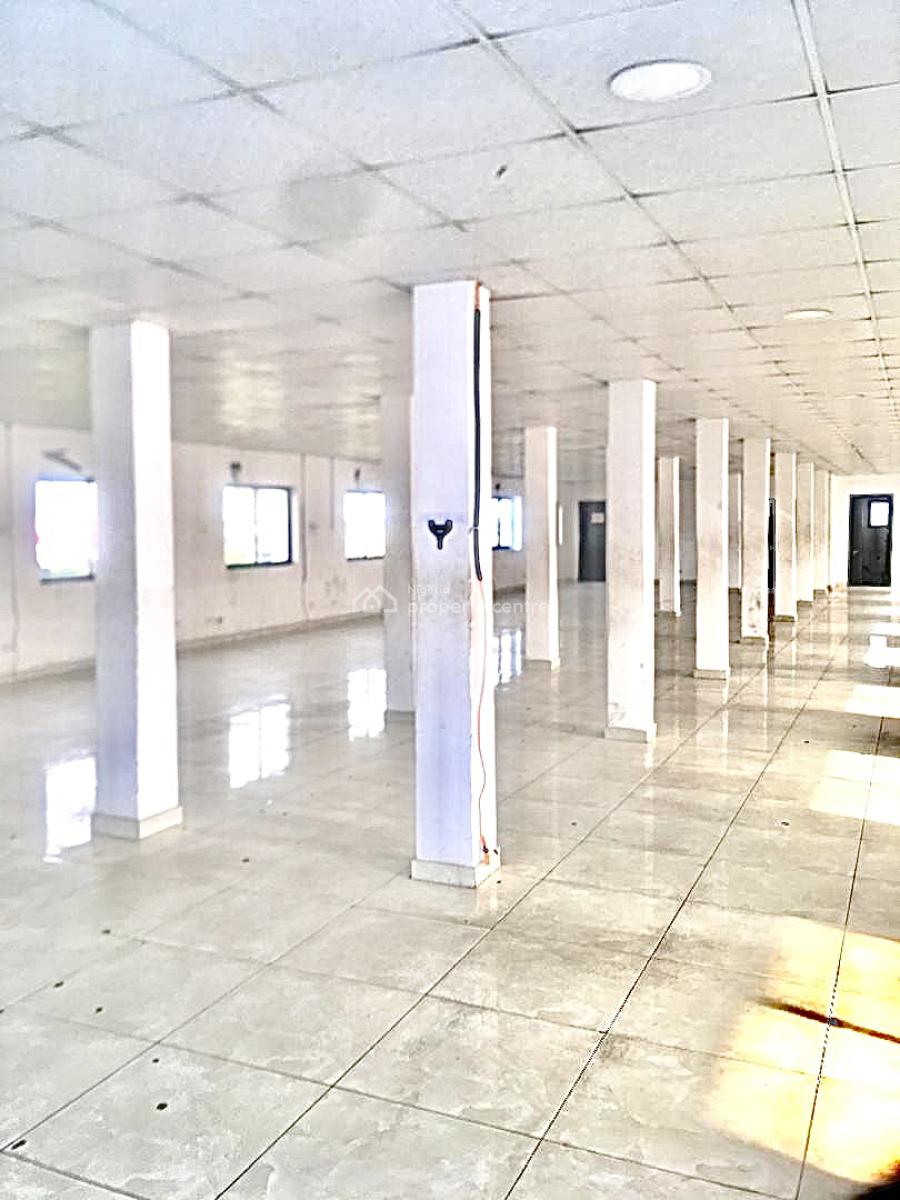323sqm Open Space Warehouse + 2 Office Room + Toilets, on Ground Floor, Lekki Phase 1, Lekki, Lagos, Warehouse for Rent