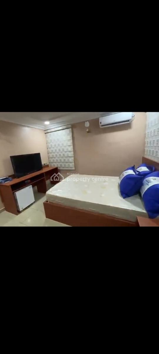 a Very Good Serviced & Furnished 2 Bedroom Flat, Maitama District, Abuja, Flat / Apartment for Rent