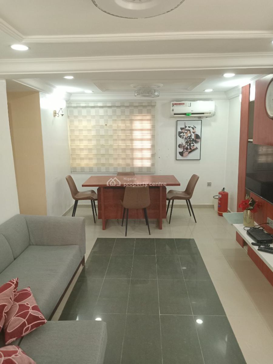 a Very Good Serviced & Furnished 2 Bedroom Flat, Off Ibb Way, Maitama District, Abuja, Flat / Apartment for Rent