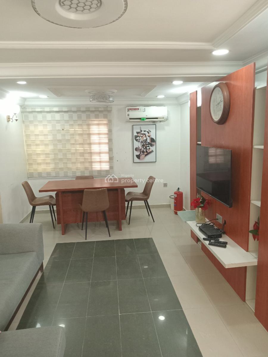 a Very Good Serviced & Furnished 2 Bedroom Flat, Off Ibb Way, Maitama District, Abuja, Flat / Apartment for Rent