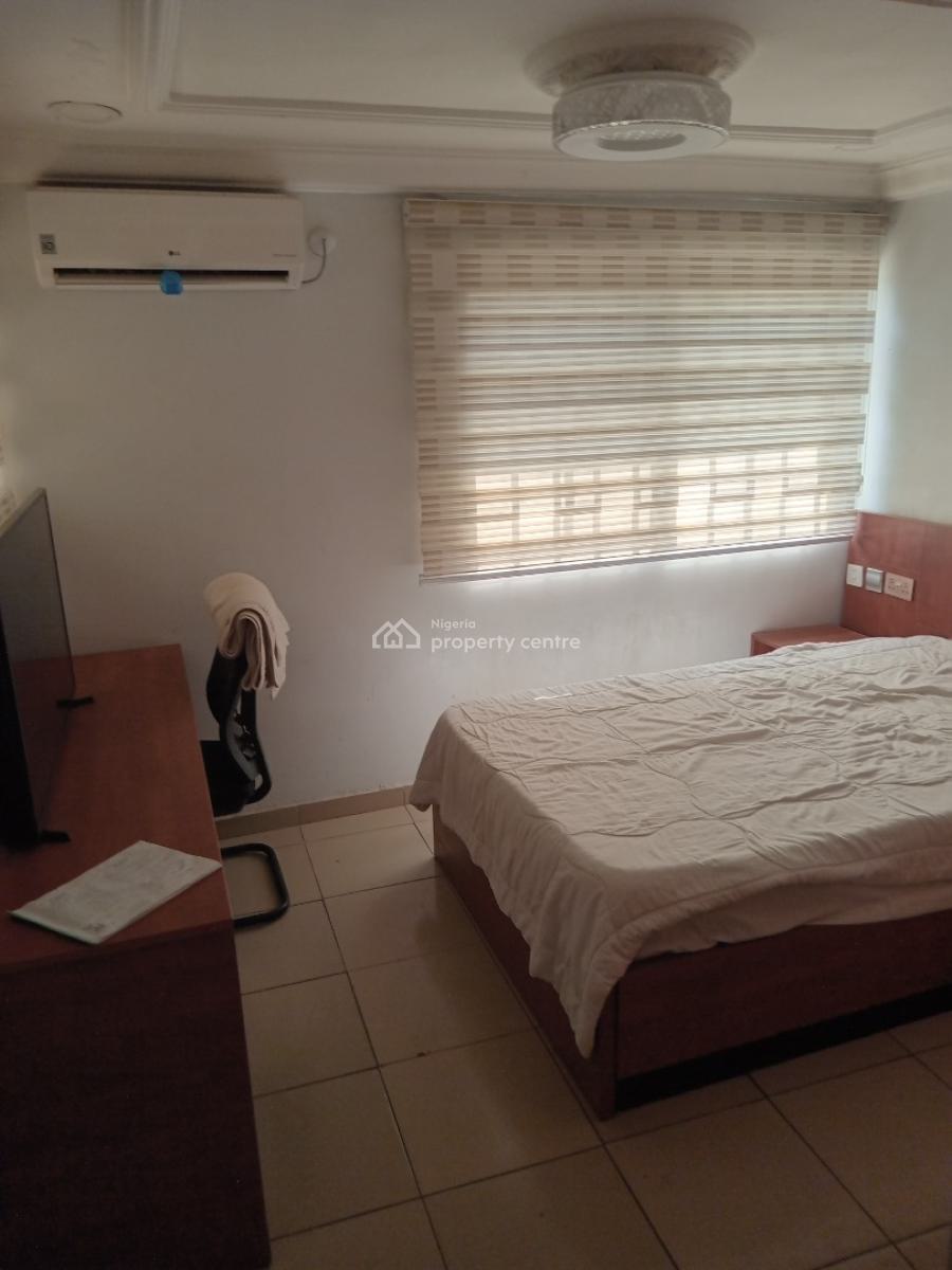 a Very Good Serviced & Furnished 2 Bedroom Flat, Off Ibb Way, Maitama District, Abuja, Flat / Apartment for Rent